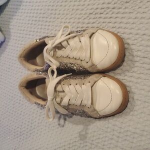 Dolce Vita Sneakers 7.5 (#12)